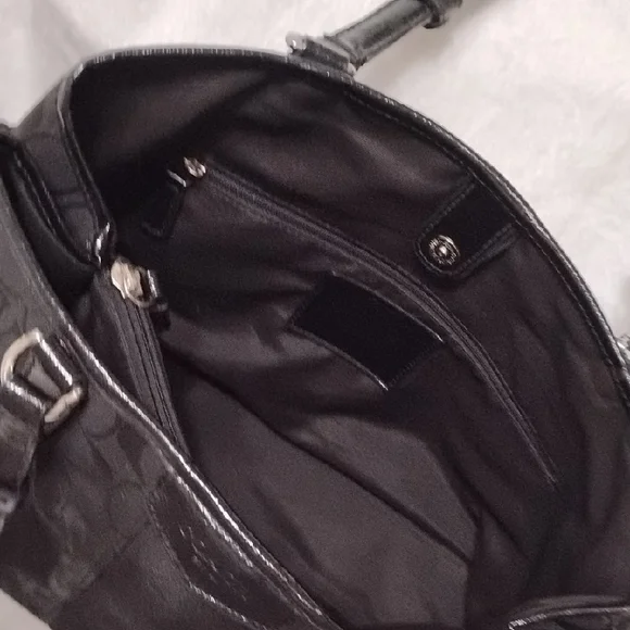 COACH 🐎SIGNATURE C Elegant Black Shoulder Bag! Vintage & EUC💕 - Picture 10 of 15